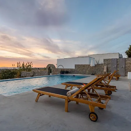 Serenity Sunset Villa, Glinado Naxos, By Naxosvibe *